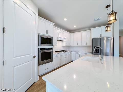 17312 Green Buttonwood Way, North Fort Myers FL - photo 11 of 41