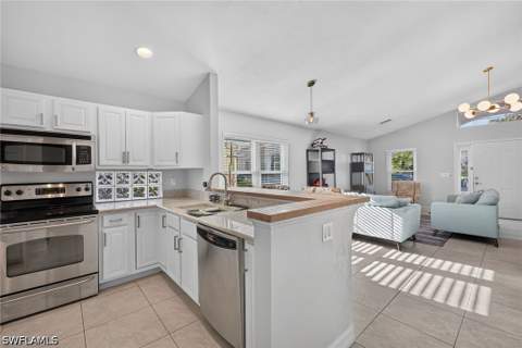 3516 Magenta Ct 15, Naples FL - photo 10 of 33