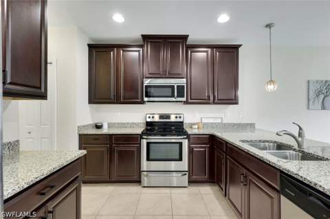 12525 Hammock Cove Blvd, Fort Myers FL - photo 10 of 29