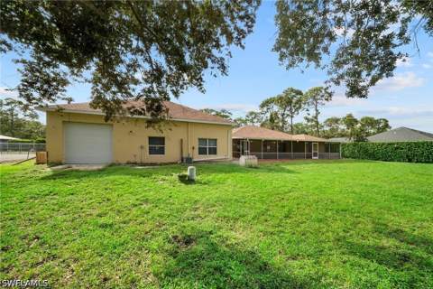 24709 Rodas Dr, Bonita Springs FL - photo 15 of 26
