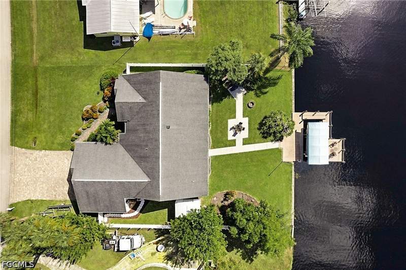 3 bedroom SingleFamilyResidence at 13361 Marquette Blvd, Fort Myers Shores, Fort Myers — photo 5