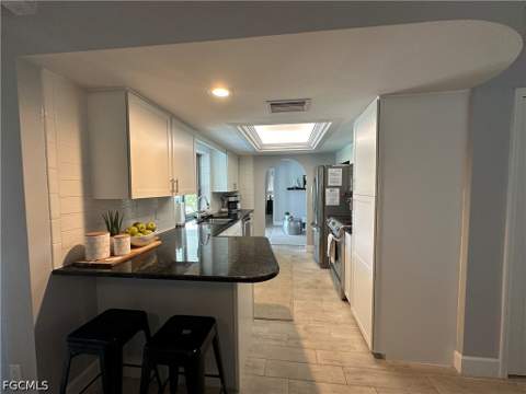 1201 SE 32nd Ter, Cape Coral FL - photo 9 of 41