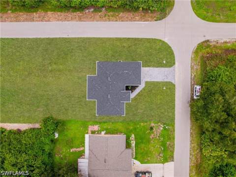 2819 3rd St W, Lehigh Acres FL - photo 13 of 37