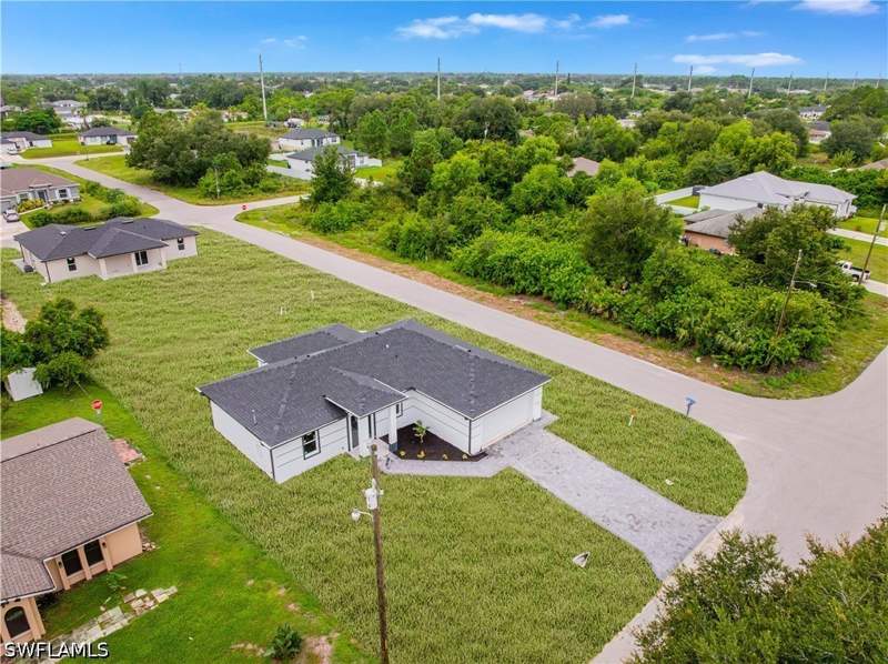 3 bedroom SingleFamilyResidence at 2819 3rd St W, Lehigh Acres, Lehigh Acres — photo 5
