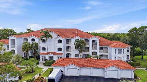 4650 Yacht Harbor Dr 124, Naples FL - photo 21 of 26