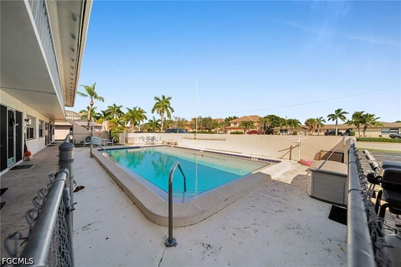 2 bedroom Condominium at 5210 Coronado Pkwy 5, Cape Coral, Cape Coral — photo 5