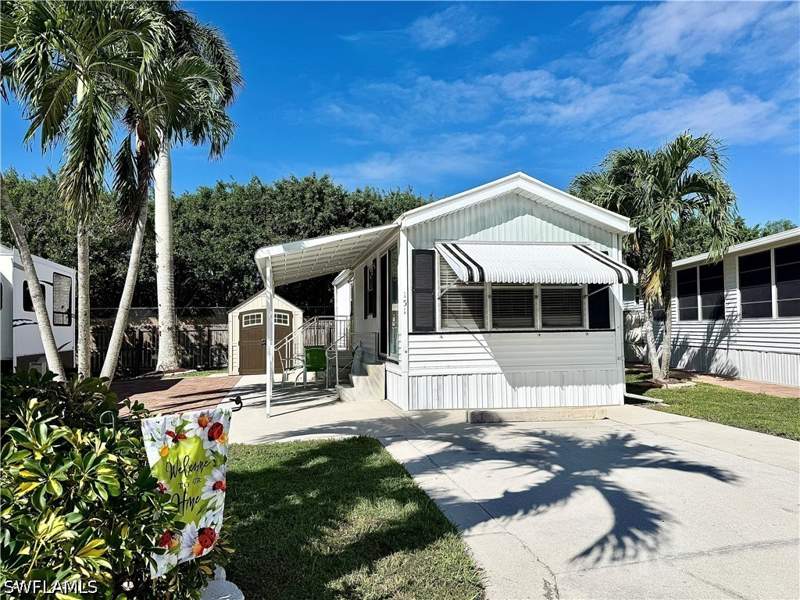 1 bedroom ManufacturedHome at 151 Cheetah Dr 151, Imperial Wilderness, Naples — photo 2