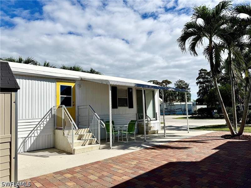 1 bedroom ManufacturedHome at 151 Cheetah Dr 151, Imperial Wilderness, Naples — photo 3