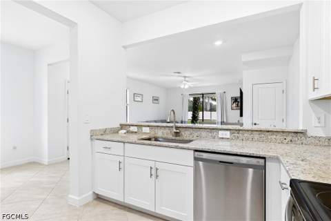 14199 Pine Lodge Ln, Fort Myers FL - photo 9 of 50