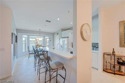 2770 Cypress Trace Cir 2424, Naples FL - photo 10 of 31