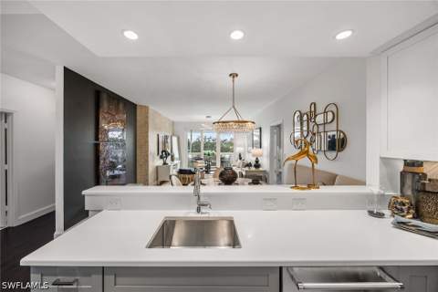 365 5th Ave S 305, Naples FL - photo 11 of 38