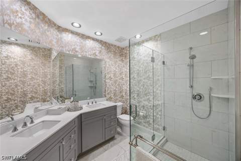 365 5th Ave S 305, Naples FL - photo 15 of 38