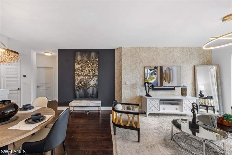 2 bedroom Condominium at 365 5th Ave S 305, Olde Naples, Naples — photo 5