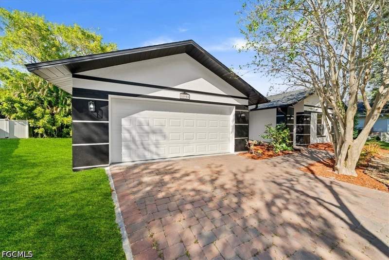 4 bedroom SingleFamilyResidence at 18906 Cypress View Dr, Cypress Chase, Fort Myers — photo 4