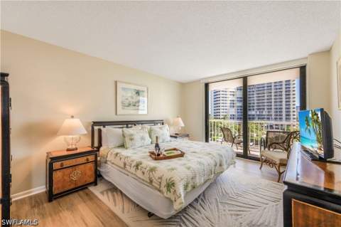 380 Seaview Ct 411, Marco Island FL - photo 16 of 47