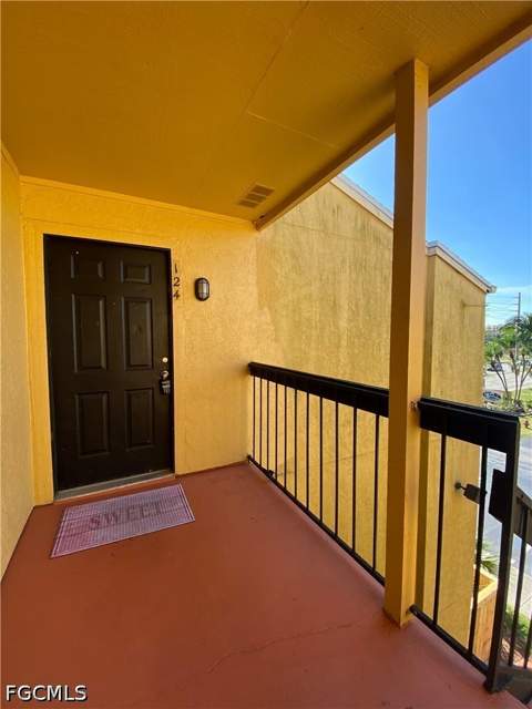 2855 Winkler Ave 124, Fort Myers FL - photo 10 of 12