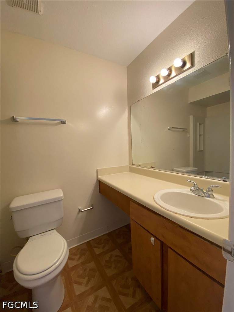 1 bedroom Condominium at 2855 Winkler Ave 124, Village Creek, Fort Myers — photo 5