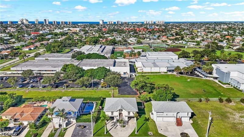 4 bedroom SingleFamilyResidence at 126 Greenview St, Marco Island, Marco Island — photo 4