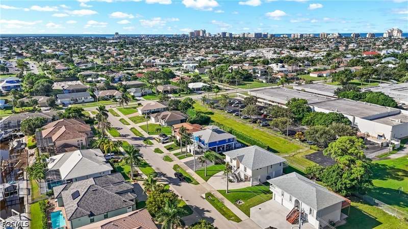 4 bedroom SingleFamilyResidence at 126 Greenview St, Marco Island, Marco Island — photo 5