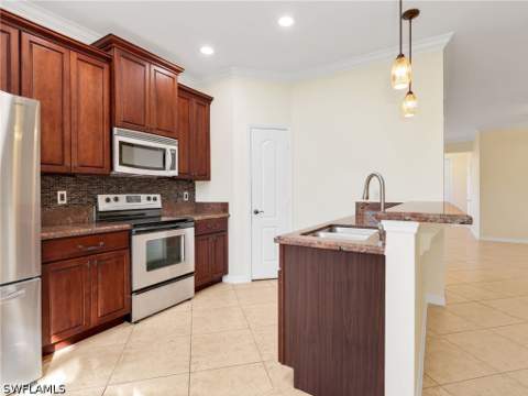10101 Tin Maple Dr 122, Estero FL - photo 17 of 43