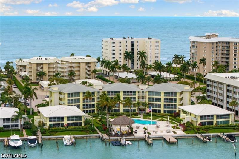 2 bedroom Condominium at 2850 Gulf Shore Blvd N 106, Jennifer Shores, Naples — photo 3