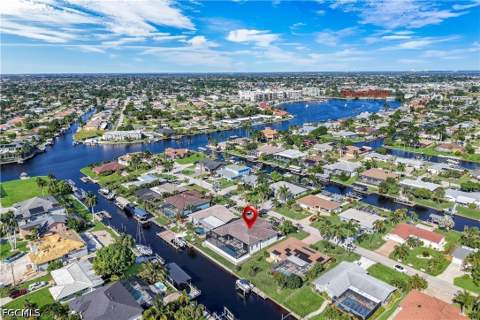 5230 Tamiami Ct, Cape Coral FL - photo 10 of 70