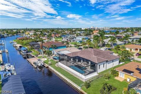 5230 Tamiami Ct, Cape Coral FL - photo 11 of 70