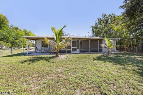 10795 Holly Rd, Bokeelia FL - photo 6 of 22