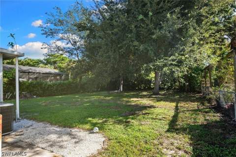 1010 13th St N, Naples FL - photo 7 of 12