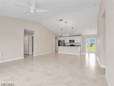 2810 NW 4th Pl, Cape Coral FL - photo 11 of 35