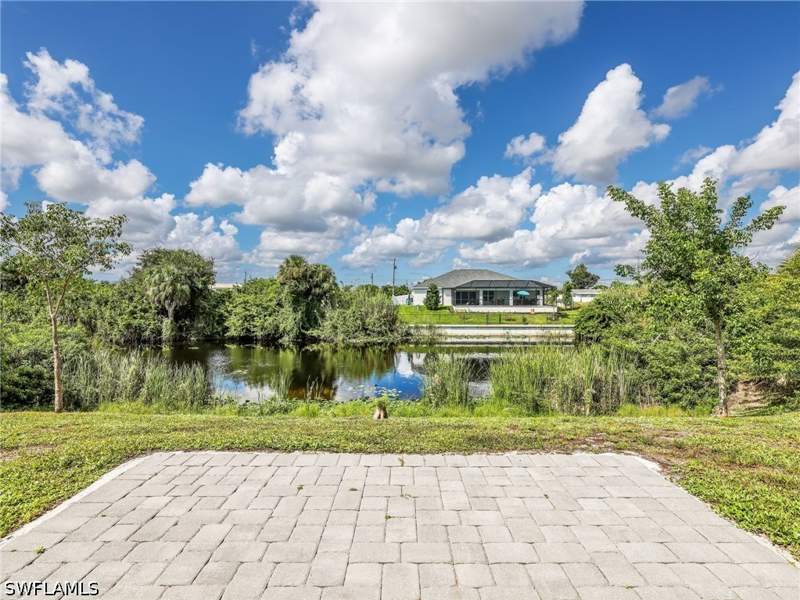 4 bedroom SingleFamilyResidence at 2810 NW 4th Pl, Cape Coral, Cape Coral — photo 4