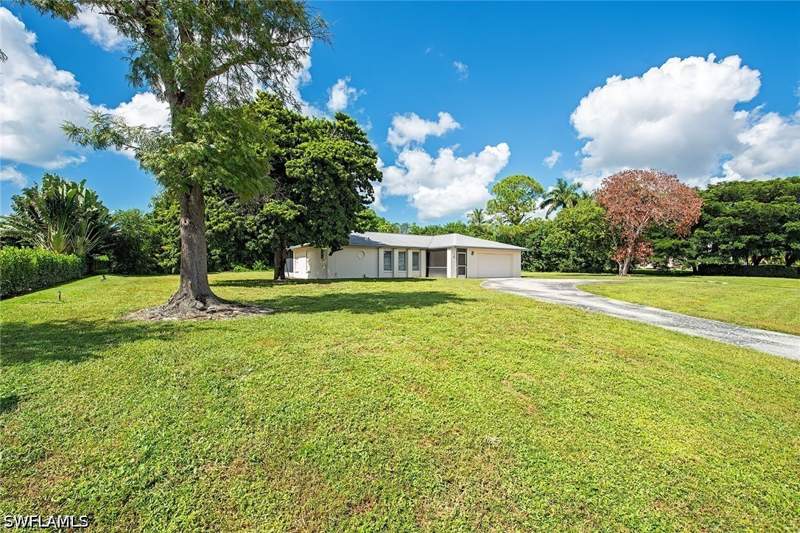 3 bedroom SingleFamilyResidence at 811 Cassena Rd, Pine Ridge Estates, Naples — photo 2