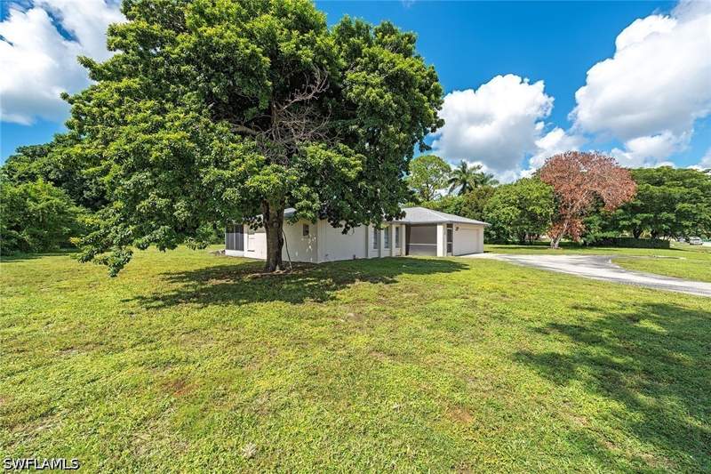 3 bedroom SingleFamilyResidence at 811 Cassena Rd, Pine Ridge Estates, Naples — photo 3