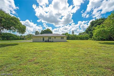 811 Cassena Rd, Naples FL - photo 6 of 12