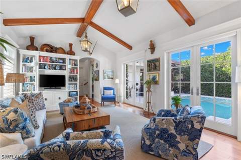 530 1st Ave N, Naples FL - photo 17 of 48