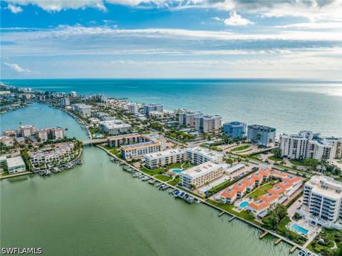 3070 Gulf Shore Blvd N 105, Naples FL - photo 21 of 27