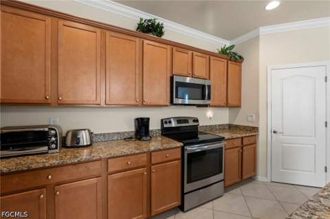 2517 Laurentina Ln, Cape Coral FL - photo 10 of 52