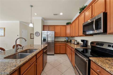 2517 Laurentina Ln, Cape Coral FL - photo 8 of 52