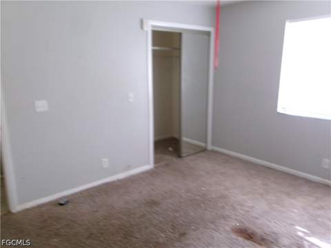 902 Poinsettia Ave, Lehigh Acres FL - photo 7 of 10