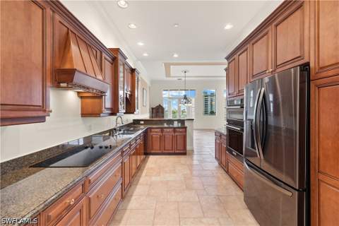 109 Barefoot Cir 22, Bonita Springs FL - photo 17 of 42