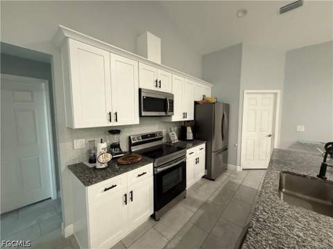 819 Alvin Ave, Lehigh Acres FL - photo 14 of 20