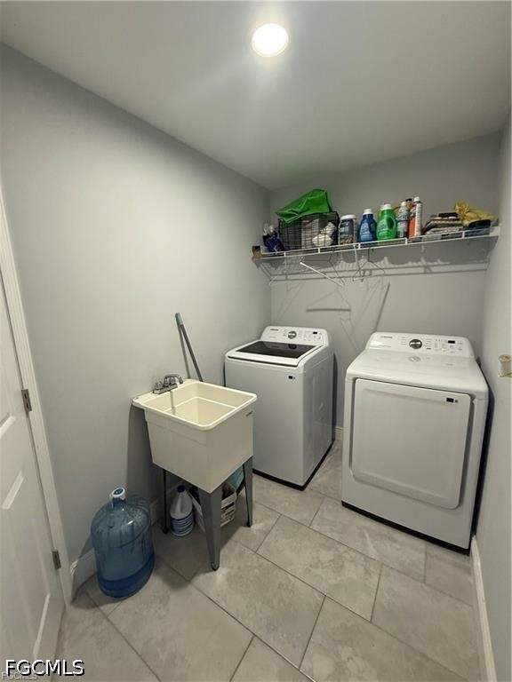 3 bedroom SingleFamilyResidence at 819 Alvin Ave, Lehigh Acres, Lehigh Acres — photo 4