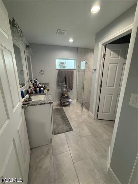 819 Alvin Ave, Lehigh Acres FL - photo 7 of 20