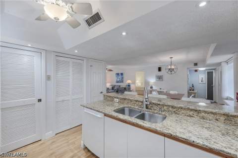 1609 Spoonbill Ln B, Naples FL - photo 10 of 31