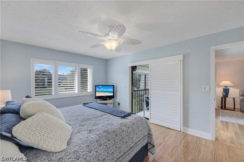 2 bedroom Condominium at 1609 Spoonbill Ln B, Naples Bath And Tennis Club, Naples — photo 3