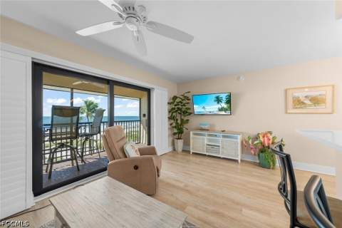 2230 Camino Del Mar Dr 3X4, Sanibel FL - photo 11 of 49
