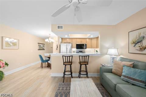 2230 Camino Del Mar Dr 3X4, Sanibel FL - photo 13 of 49