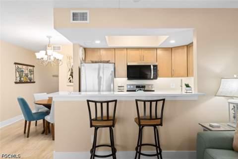 2230 Camino Del Mar Dr 3X4, Sanibel FL - photo 14 of 49