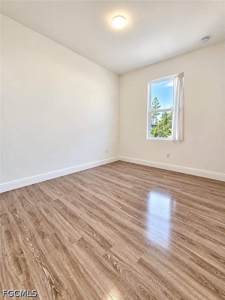 3 bedroom SingleFamilyResidence at 5020 Myrtlewood Rd, Port Labelle, Labelle — photo 3