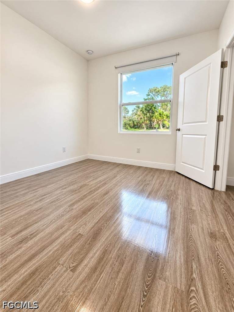 3 bedroom SingleFamilyResidence at 5020 Myrtlewood Rd, Port Labelle, Labelle — photo 5